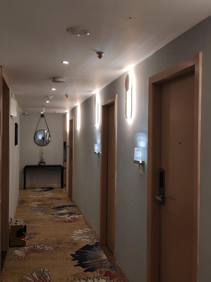 Hotel The Bastion Bhopal Exterior foto