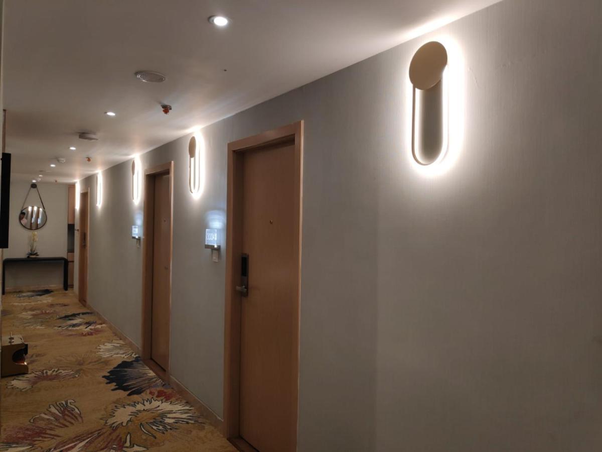 Hotel The Bastion Bhopal Exterior foto