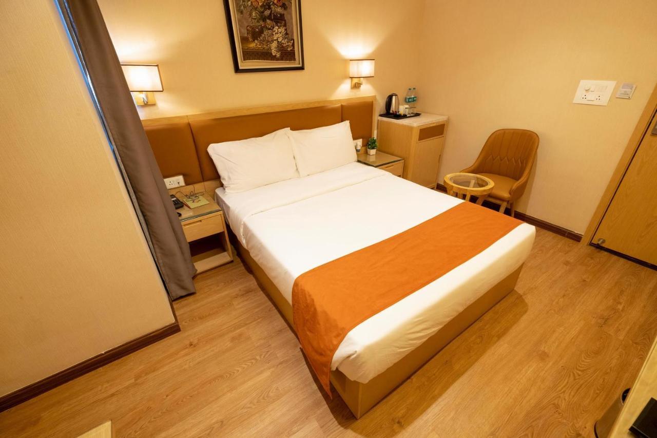 Hotel The Bastion Bhopal Exterior foto
